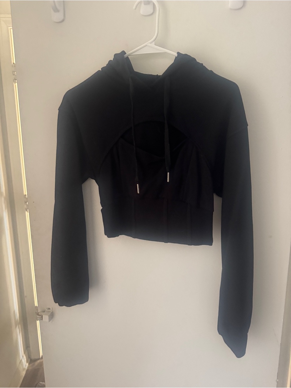 HALARA Black Cropped Hoodie with Front Cutout